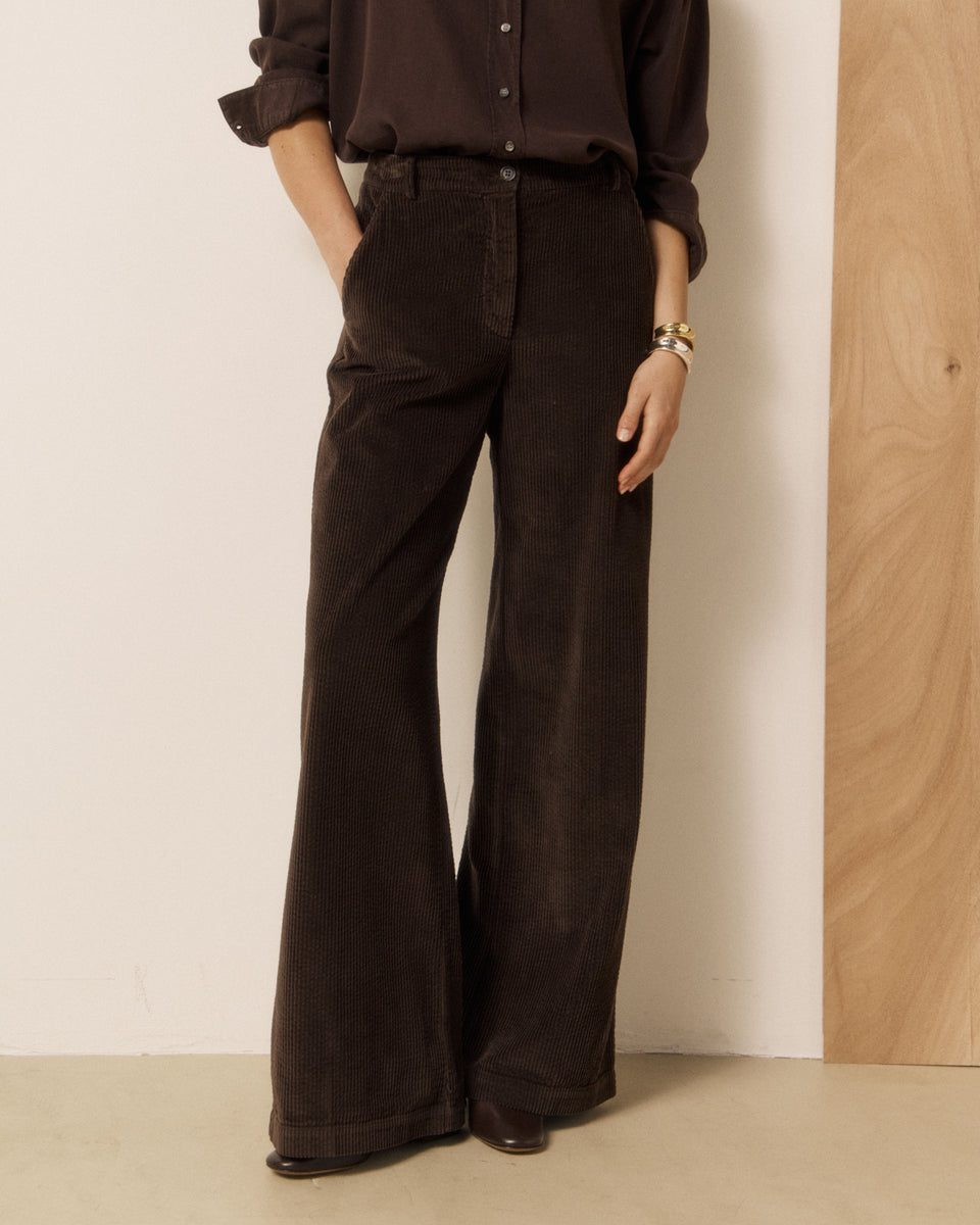 Pantalon Femme en Velours Côtelé Seersucker Chocolat Parade - Image 2