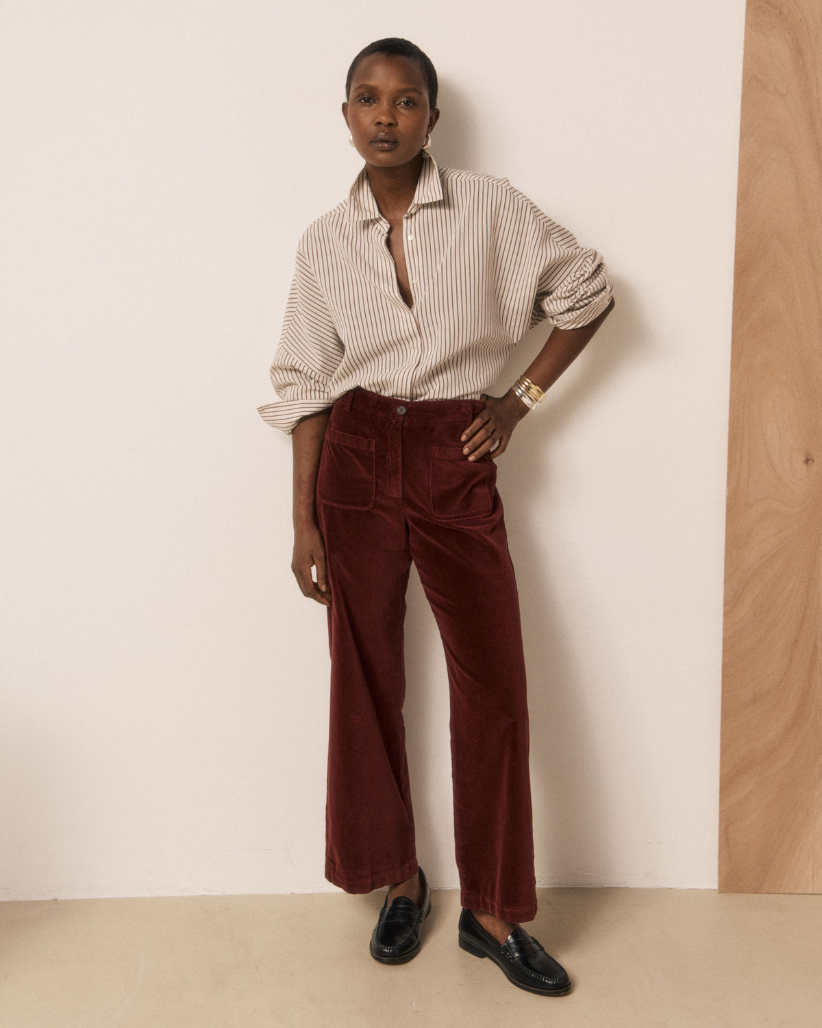 Pantalon Femme en Velours Lisse Bordeaux Poli