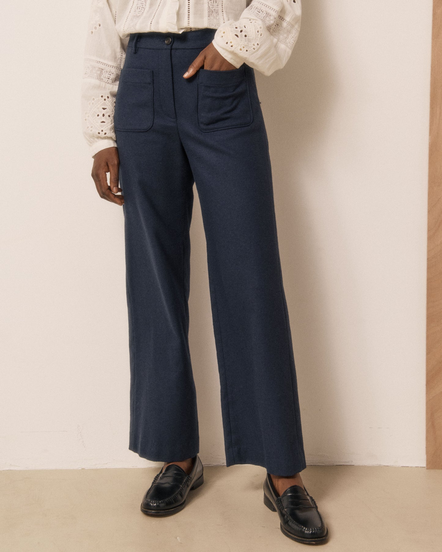 Pantalon Femme en Flanelle de Laine Bleu Nuit Poli