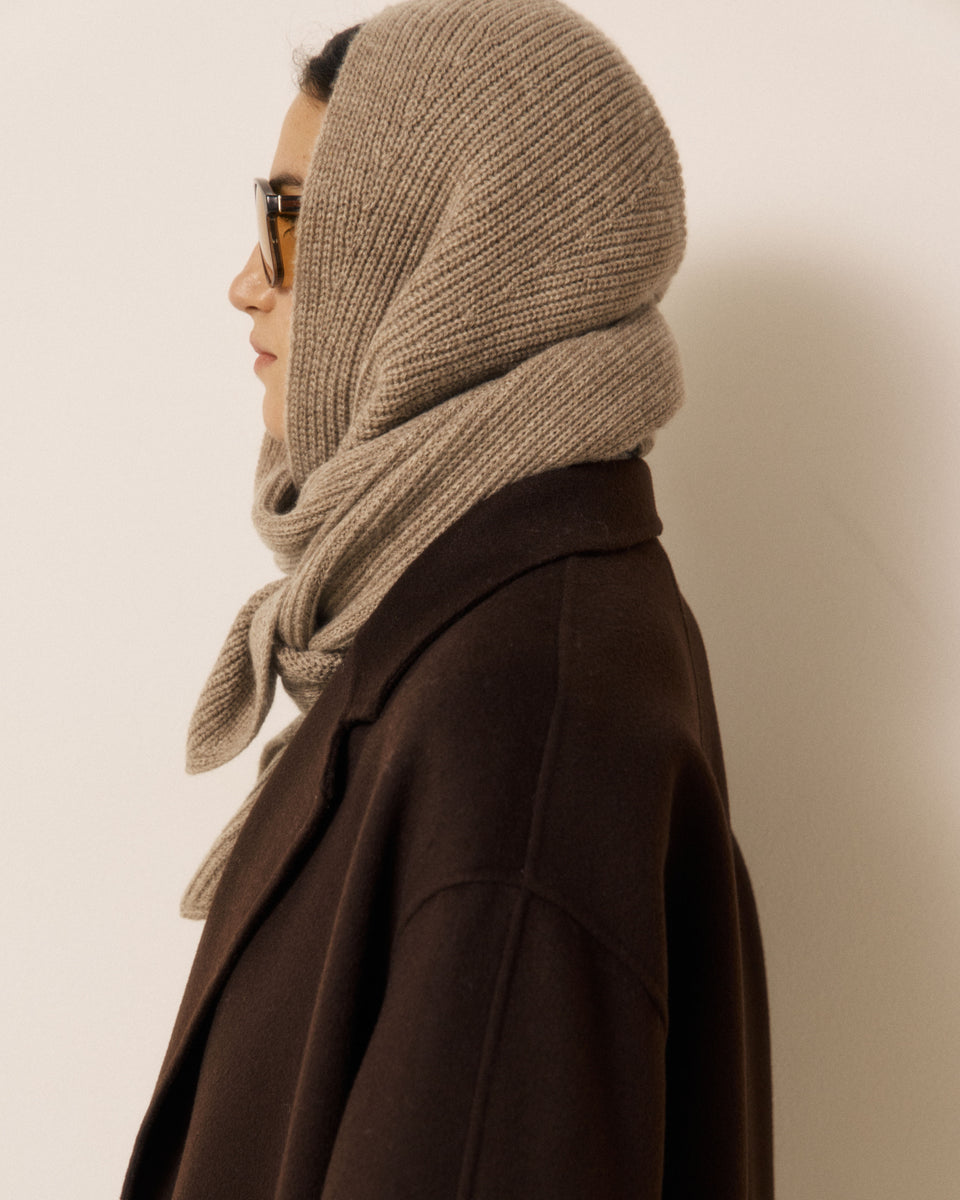 Cagoule Femme en Laine & Cachemire Taupe Mera - Image 2