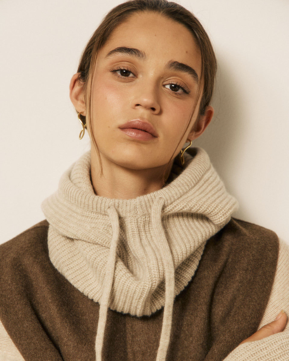 Cagoule Femme en Laine & Cachemire Ecru Meysie - Image principale