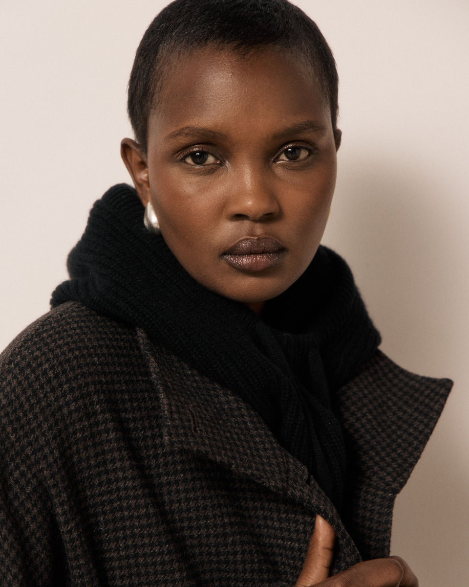 Cagoule Femme en Laine & Cachemire Noir Meysie - Image 3