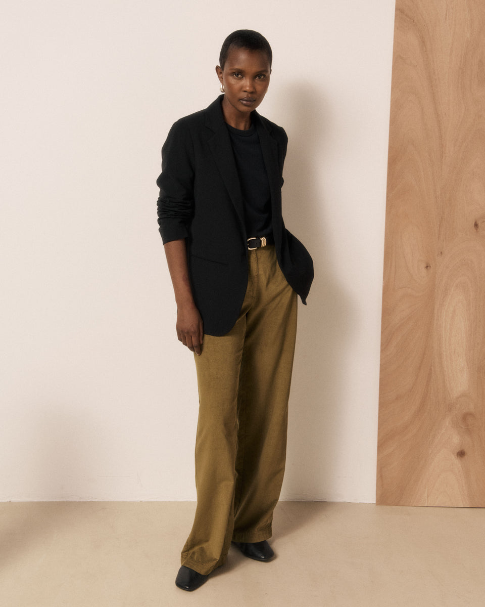 Virna Women's Black Crepe Jacket - Image 2