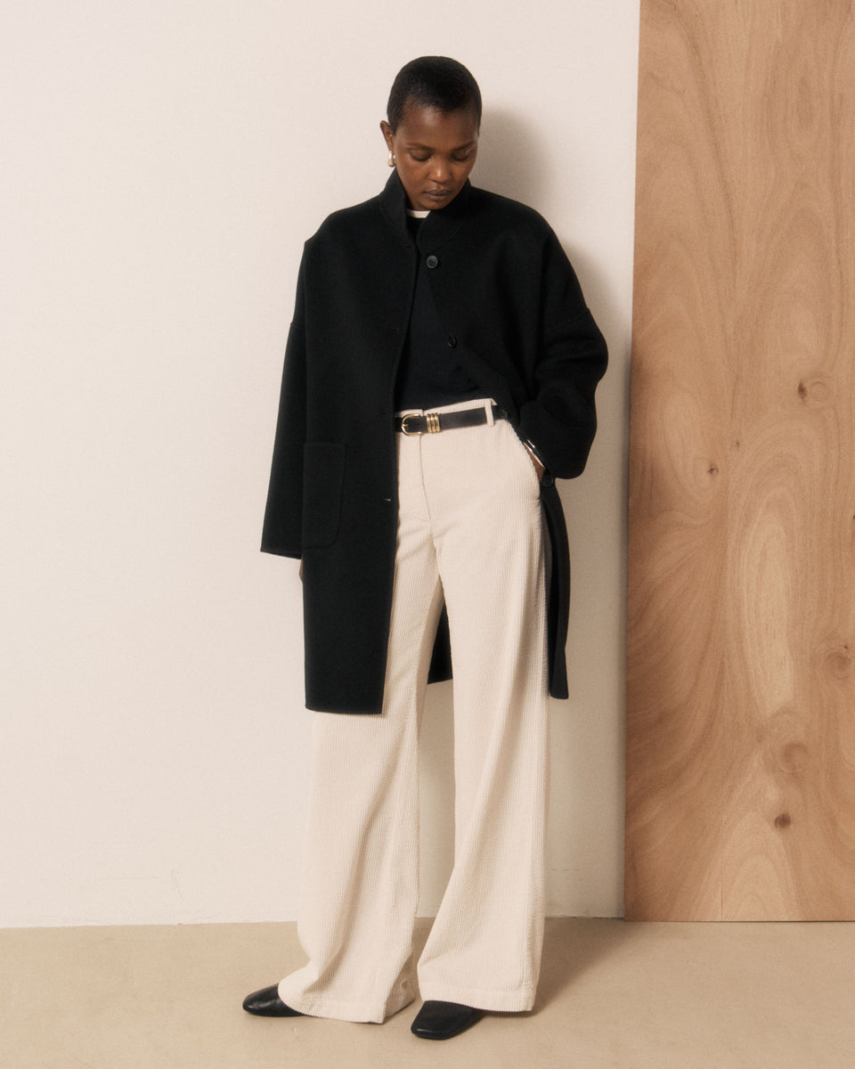 Manteau Femme en Laine Double Face Noir Vadim - Image 3